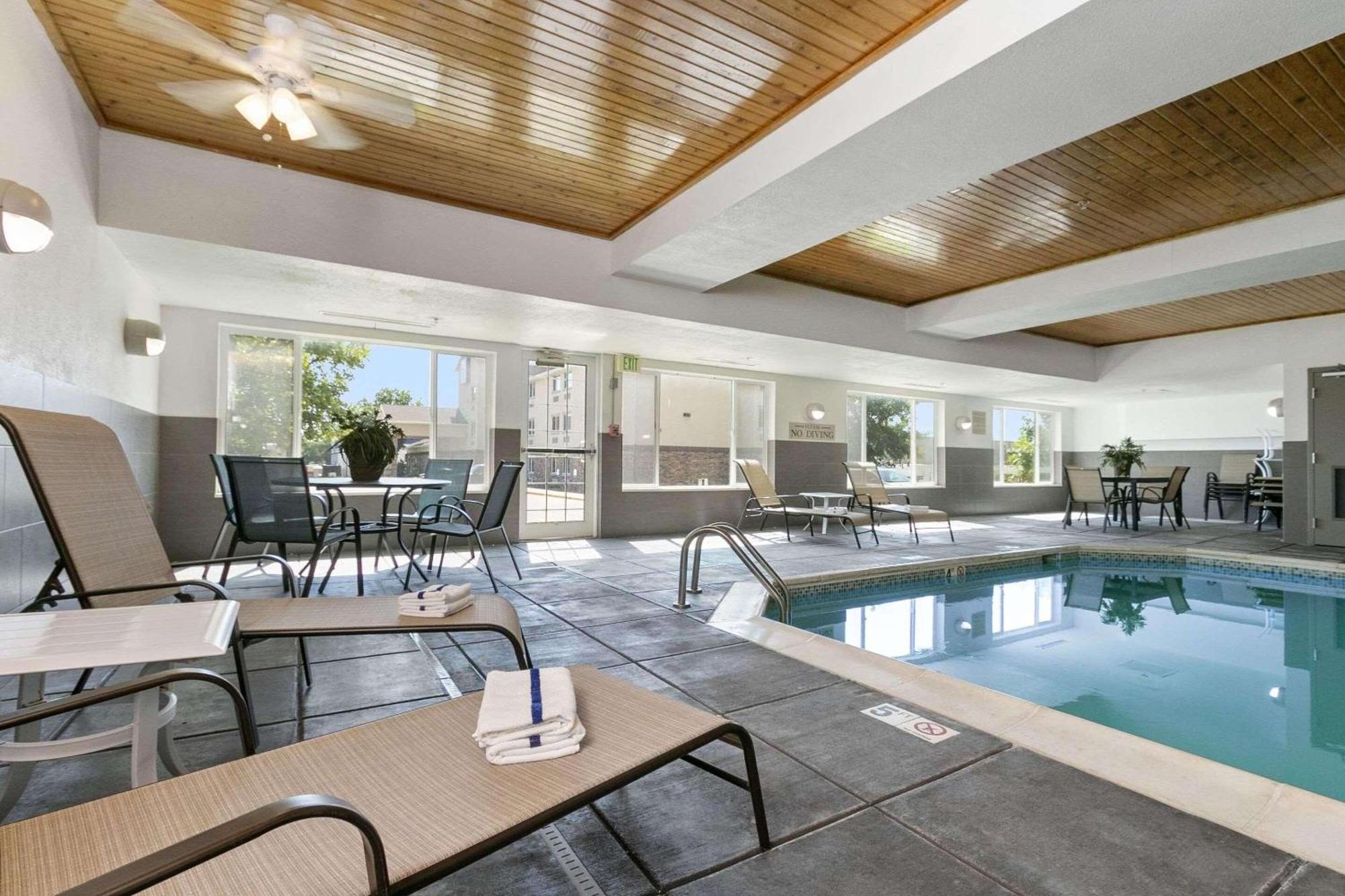 Country Inn & Suites By Radisson, Greeley, Co Exteriér fotografie